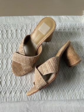 Dolce Vita Janay Woven Raffia Rattan Sandals Round Chunky Heel Size 8